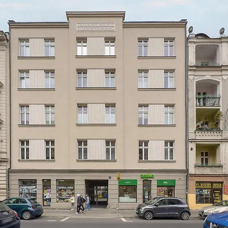 Cosy With Mezzanine In Close To The Old Market Square By Renters Appartement Poznań