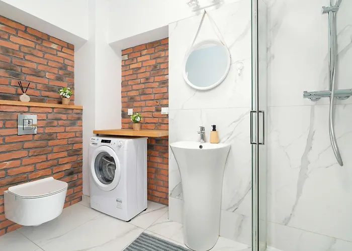 Cosy With Mezzanine In Close To The Old Market Square By Renters Apartamento