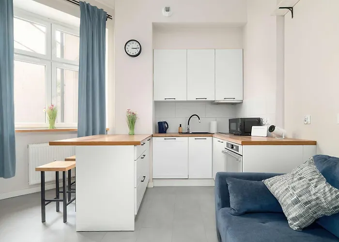 Cosy With Mezzanine In Close To The Old Market Square By Renters Apartamento *